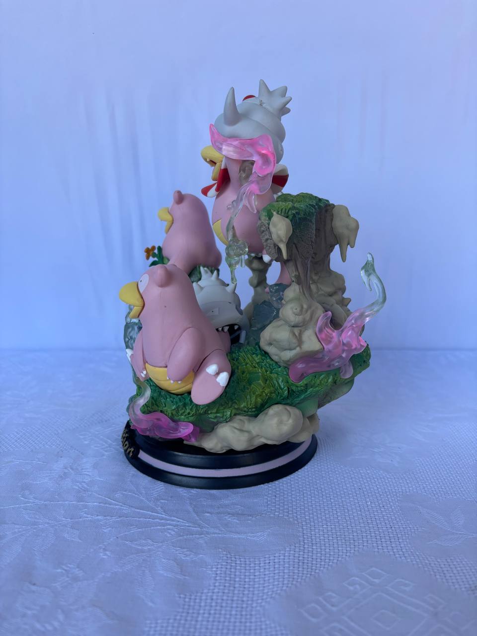 Pokemon Slowpoke Action Figure Statue 21cm
