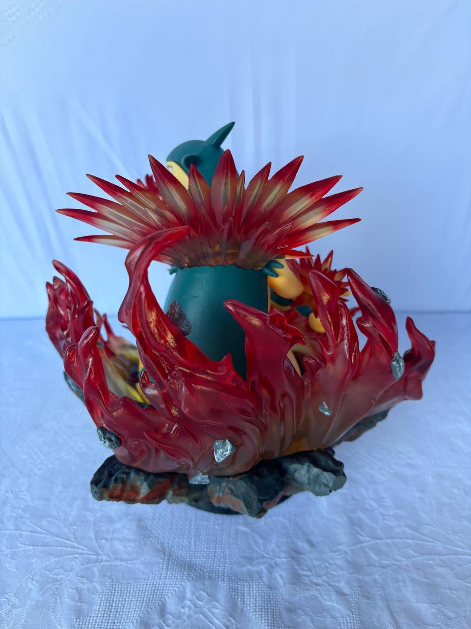 Pokemon Typhlosion Action Figure Statue 30cm