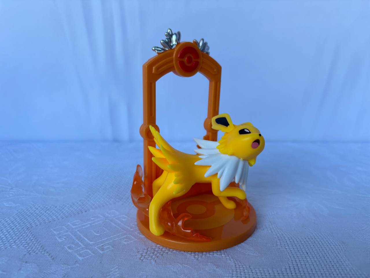 Pokemon Jolteon Action Figure Statue
