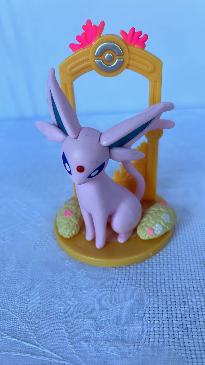 Pokemon Espeon Action Figure Statue