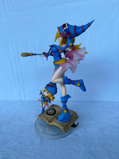 Yu-Gi-Oh! Dark Magician Girl Action Figure Statue 25cm