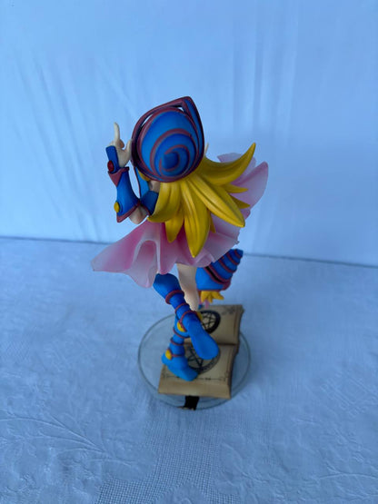 Yu-Gi-Oh! Dark Magician Girl Action Figure Statue 25cm