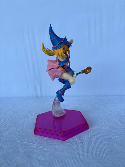 Yu-Gi-Oh! Dark Magician Girl Action Figure Statue 20cm