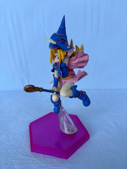 Yu-Gi-Oh! Dark Magician Girl Action Figure Statue 20cm