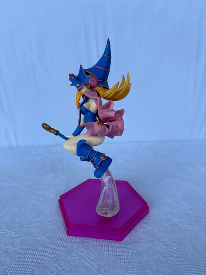 Yu-Gi-Oh! Dark Magician Girl Action Figure Statue 20cm