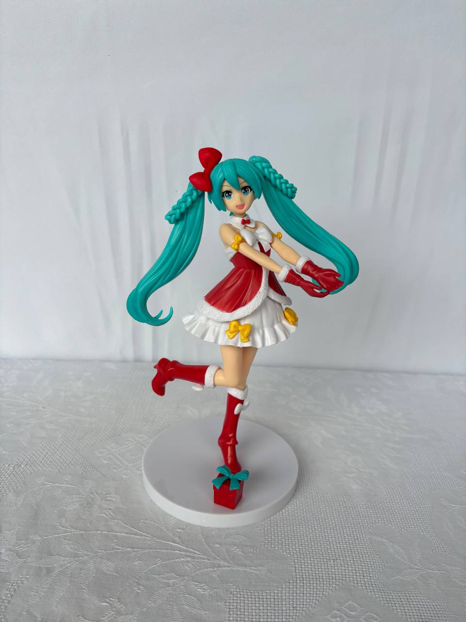 Hatsune Miku Christmas Action Figure Statue 20cm