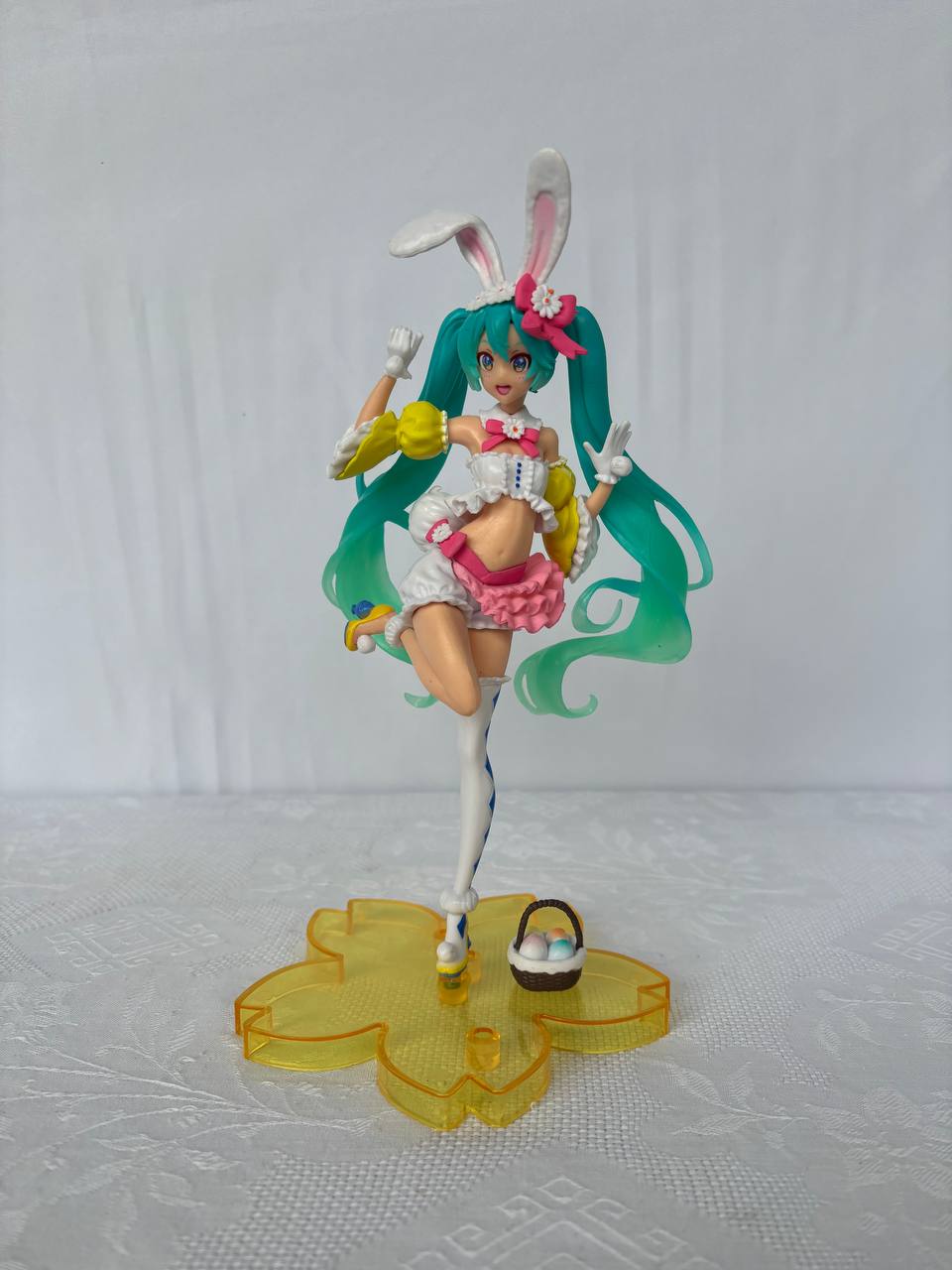 Hatsune Miku Easter Action Figure Statue 20cm