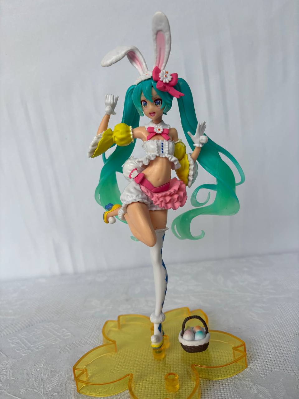 Hatsune Miku Easter Action Figure Statue 20cm