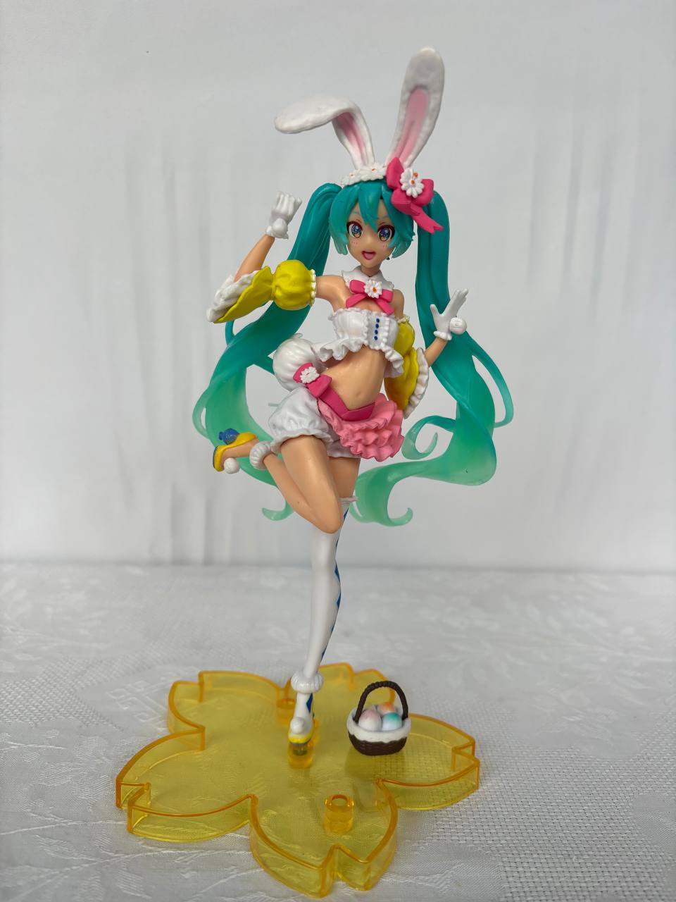 Hatsune Miku Easter Action Figure Statue 20cm