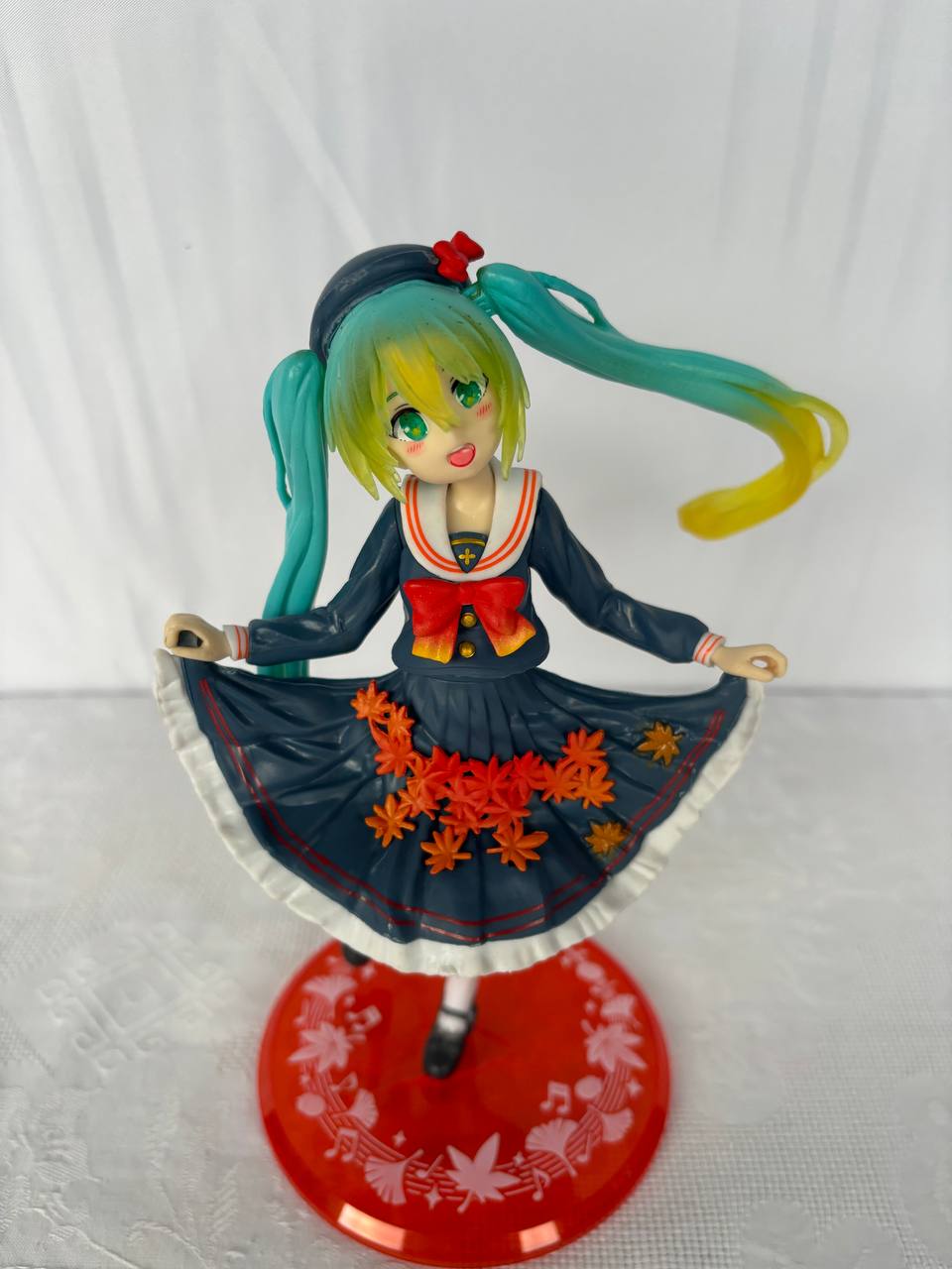 Hatsune Miku Action Figure Statue 18cm