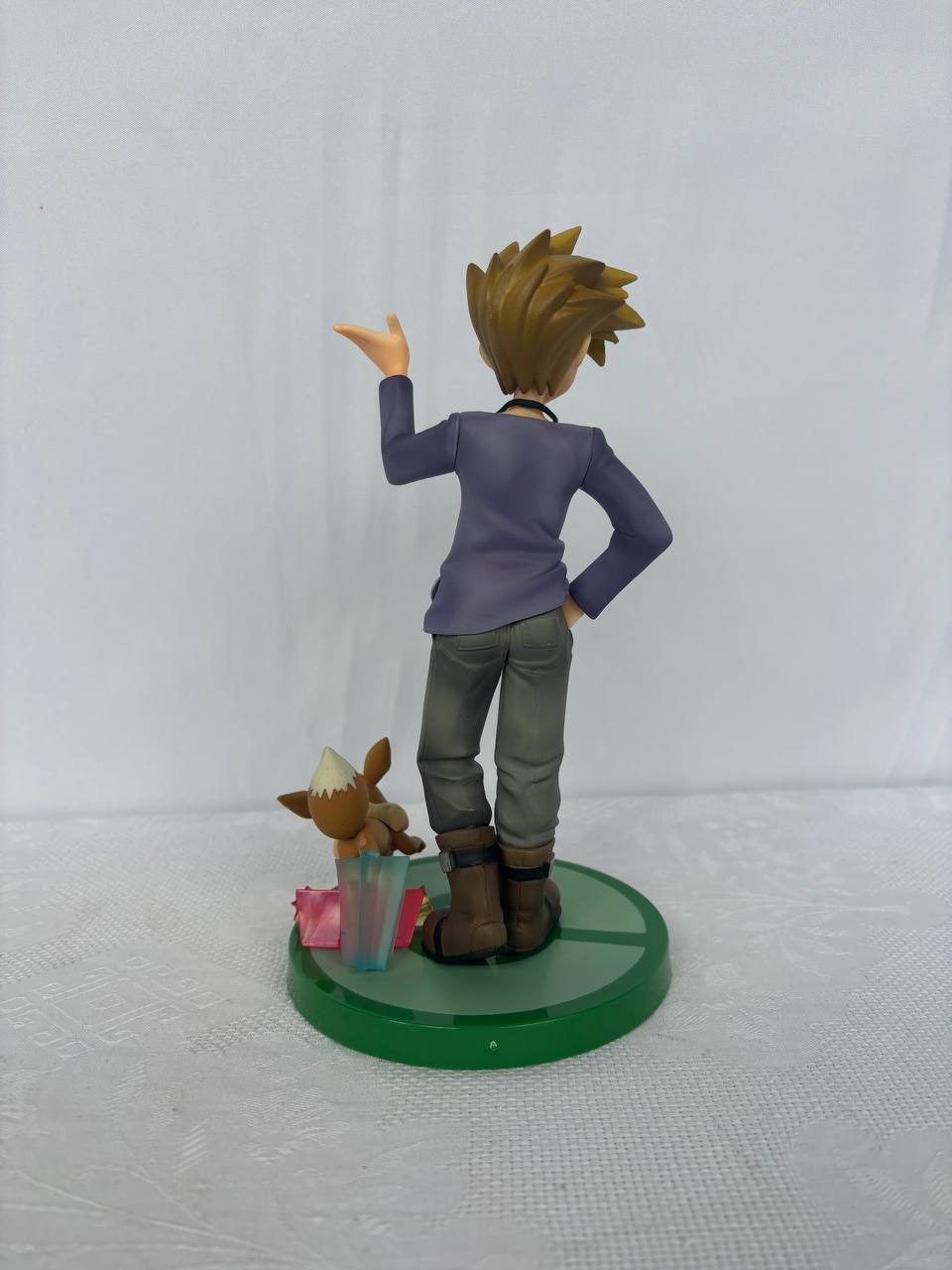 Pokemon Blue Oak And Eevee Action Figure Statue 19cm