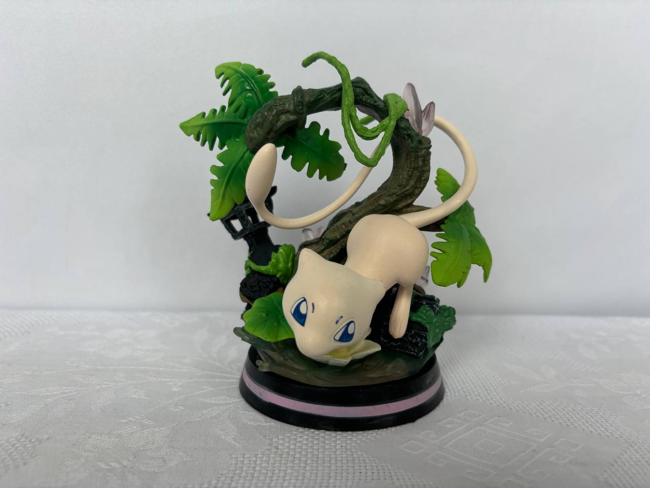 Pokemon Mew Action Figure Statue 14cm