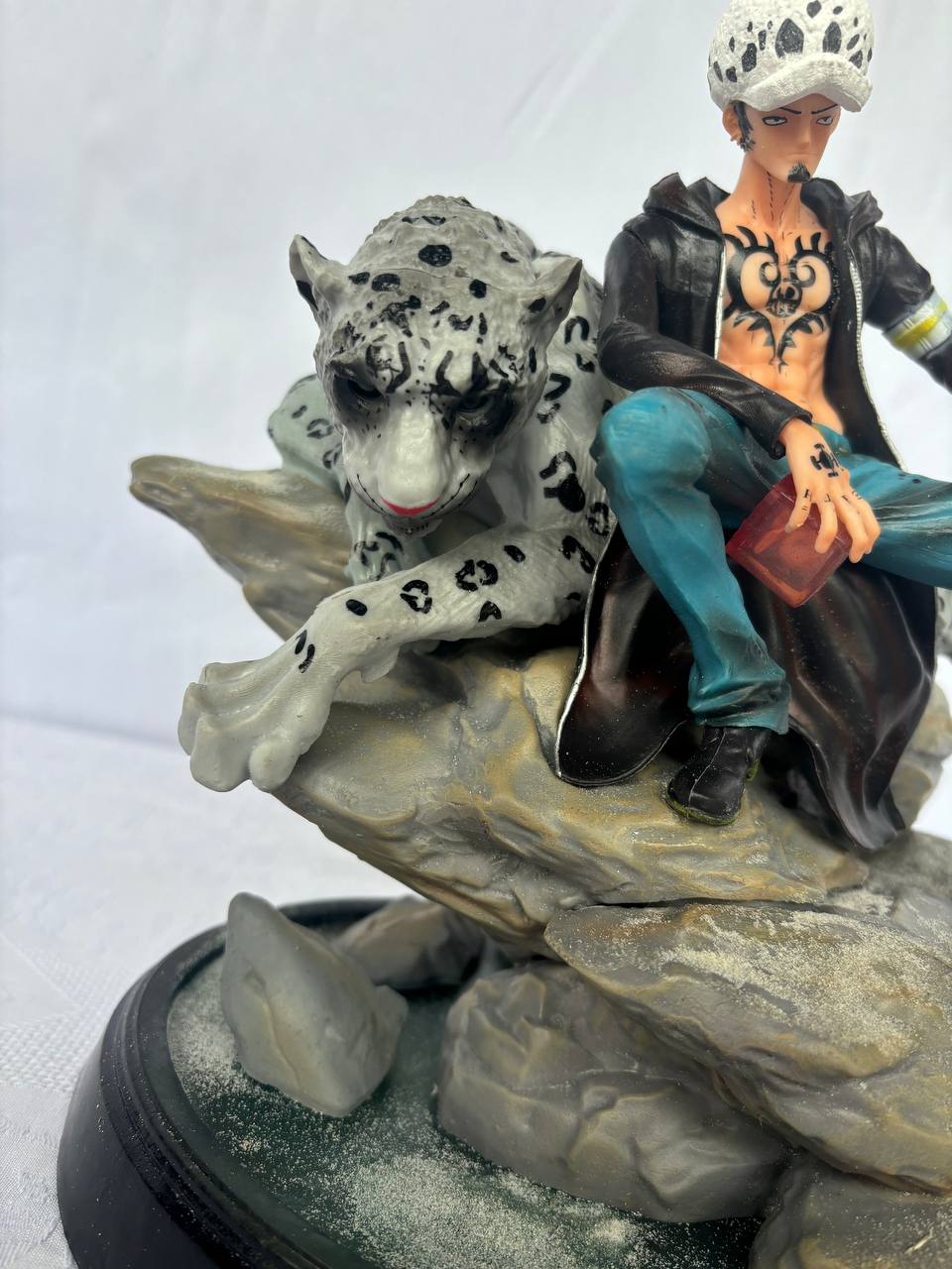 One Piece Trafalgar Law Action Figure Statue 27cm