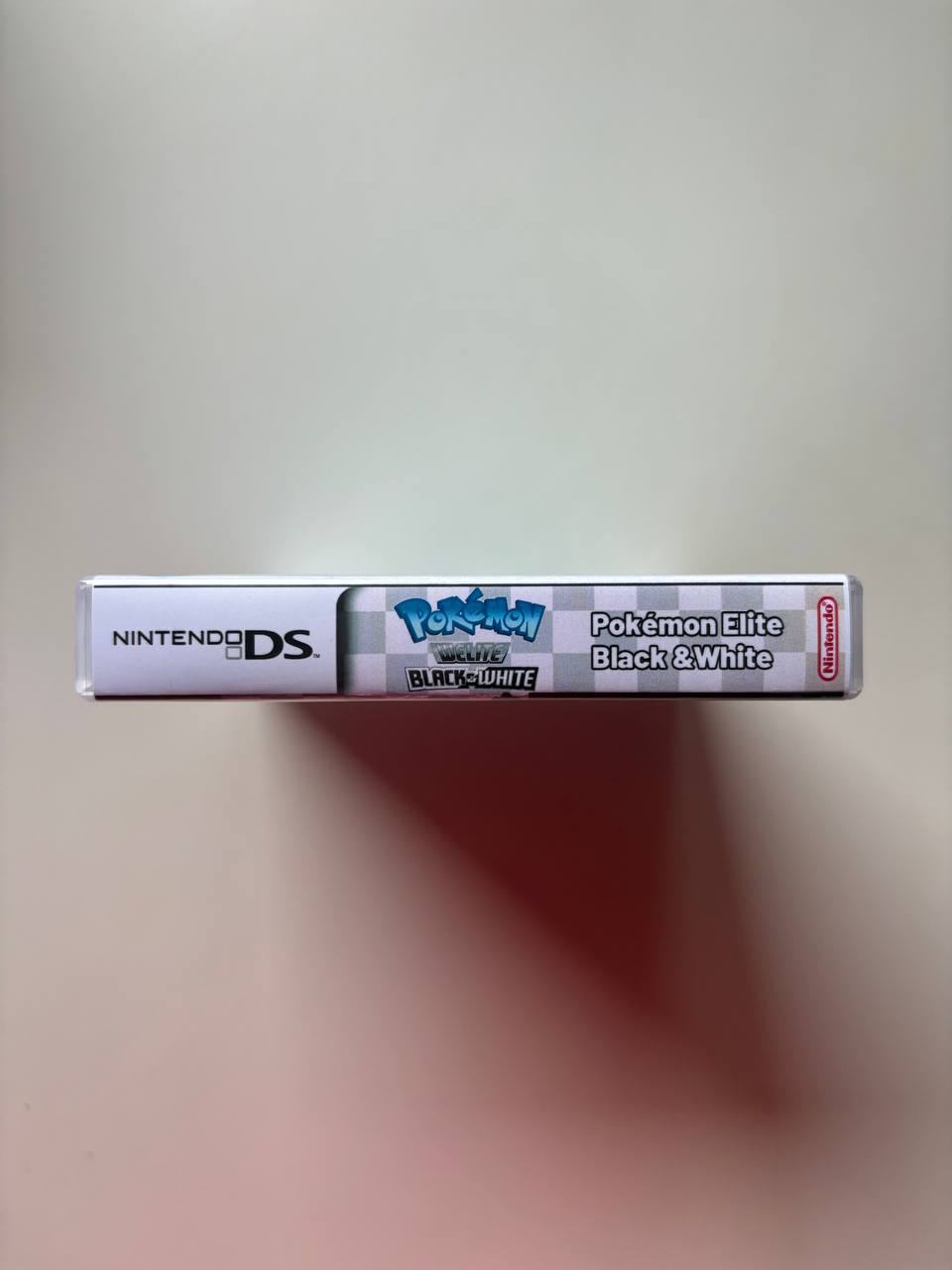 Pokemon Elite Black & White Version Nintendo DS